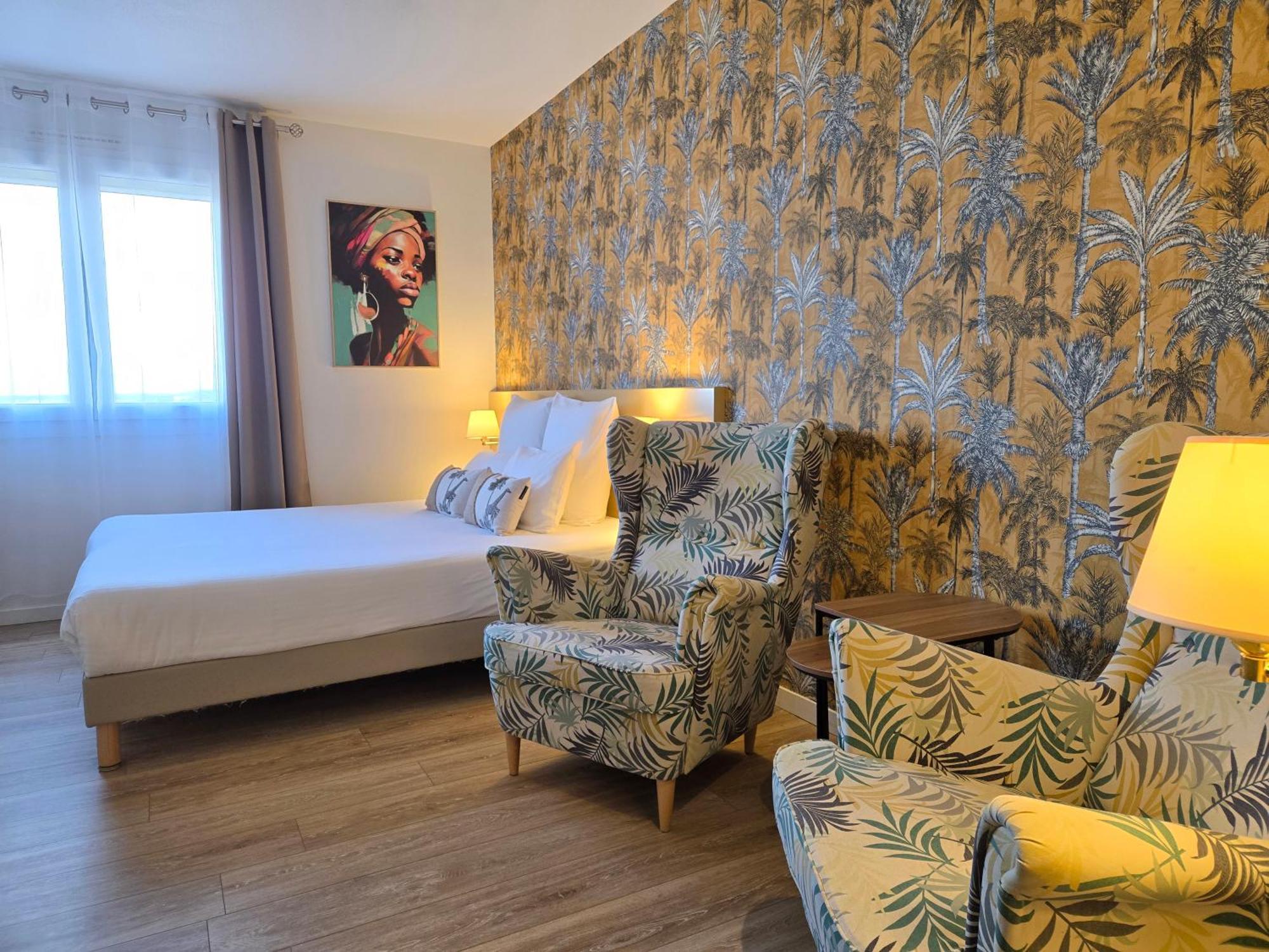 Hotel Le Saint-Genies Юзес Экстерьер фото